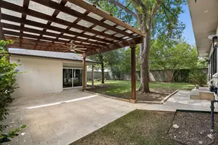 9847 Ontario Ln, Dallas, TX 75220 - Photo 32