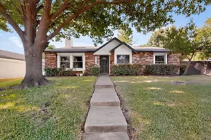 2404 Lemmontree Ln, Plano, TX 75074 - Photo 2