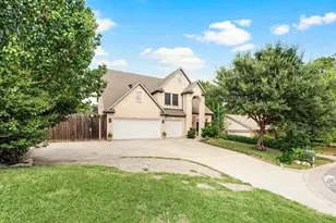 5132 Pearl Dr, North Richland Hills, TX 76180 - Photo 2