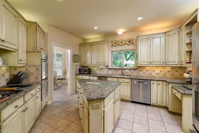 619 Portofino Drive, Arlington, TX 76012 - Photo 14