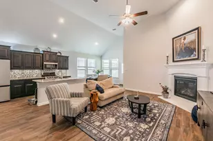 8901 Thompson Rd, Argyle, TX 76226 - Photo 2