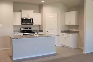 807 Wolf Creek Dr, Cleburne, TX 76033 - Photo 2