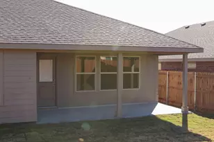 807 Wolf Creek Dr, Cleburne, TX 76033 - Photo 12
