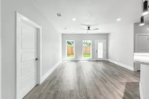 2130 Kathleen Ave, Dallas, TX 75216 - Photo 4