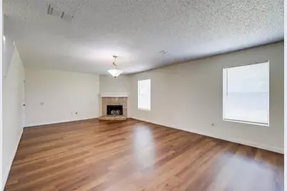 933 Medina Drive, Arlington, TX 76017 - Photo 10
