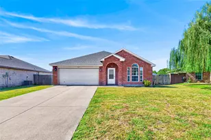 825 Rowdy Dr, Royse City, TX 75189 - Photo 1