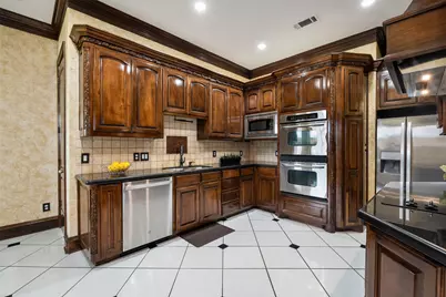 2627 Wells Court, Cedar Hill, TX 75104 - Photo 12