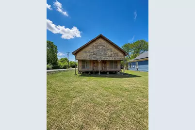 114 S Mills Street, West, TX 76691 - Photo 1