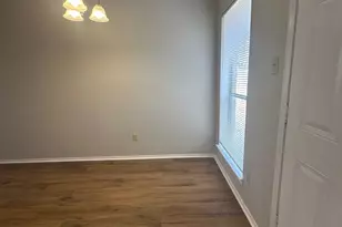 441 Signal Hill Ct N, Fort Worth, TX 76112 - Photo 14