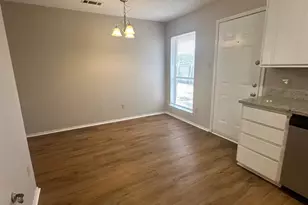 441 Signal Hill Ct N, Fort Worth, TX 76112 - Photo 20