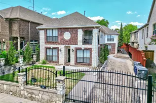 2411 Knight, Dallas, TX 75219 - Photo 2