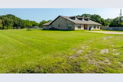2437 State Highway 22, Whitney, TX 76692 - Photo 2