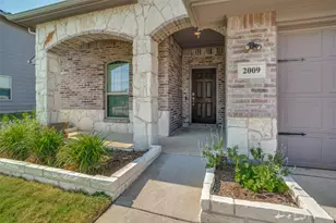 2009 Yale St, Farmersville, TX 75442 - Photo 2