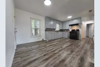 558 Harrison Lane, Hurst, TX 76053 - Photo 8