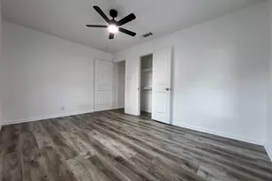 558 Harrison Ln, Hurst, TX 76053 - Photo 18