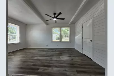558 Harrison Lane, Hurst, TX 76053 - Photo 10