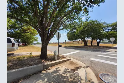 558 Harrison Lane, Hurst, TX 76053 - Photo 24