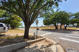 558 Harrison Ln, Hurst, TX 76053 - Photo 24