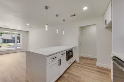 2017 Canterbury Street, Irving, TX 75062 - Photo 6