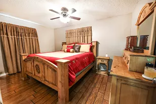 251 Alicia St, Bowie, TX 76230 - Photo 18
