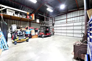 251 Alicia St, Bowie, TX 76230 - Photo 26