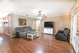 251 Alicia St, Bowie, TX 76230 - Photo 8