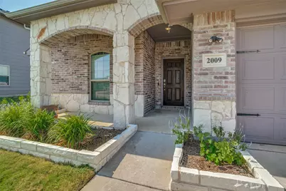 2009 Yale Street, Farmersville, TX 75442 - Photo 2
