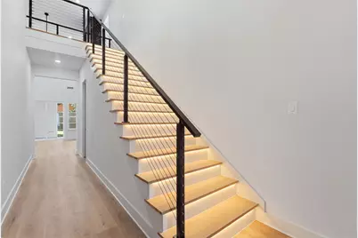 1710 Toronto Street, Dallas, TX 75212 - Photo 2