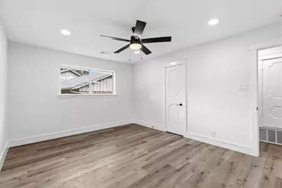 2203 Foxcroft Circle, Denton, TX 76209 - Photo 18