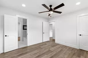 2203 Foxcroft Cir, Denton, TX 76209 - Photo 12