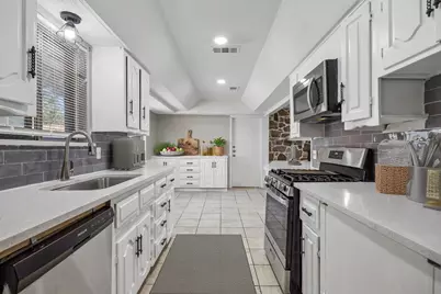 117 Wesley Drive, DeSoto, TX 75115 - Photo 12