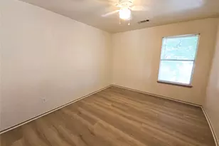 10945 Hawks Landing Rd, Fort Worth, TX 76052 - Photo 22