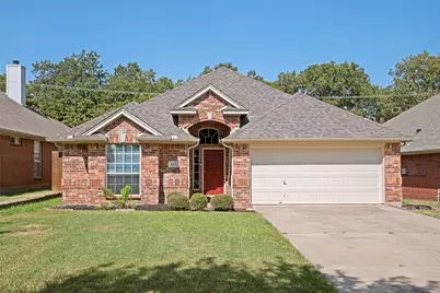 110 Blue Bonnet Circle, Justin, TX 76247 - Photo 2