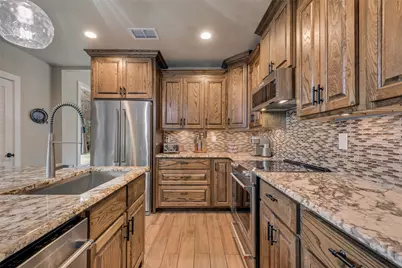 1819 W Belt Line Road, Cedar Hill, TX 75104 - Photo 16