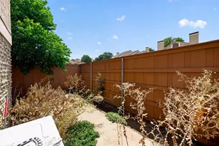 2632 Piedras, Irving, TX 75038 - Photo 4