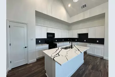 4911 Lee Street, Greenville, TX 75401 - Photo 4
