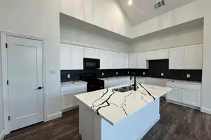 4911 Lee St, Greenville, TX 75401 - Photo 4