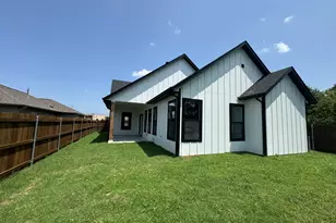 4911 Lee St, Greenville, TX 75401 - Photo 2