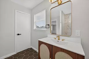 1902 Alamo Dr, Arlington, TX 76012 - Photo 18