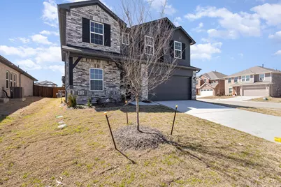 2202 Bridgeport Street, Forney, TX 75126 - Photo 2