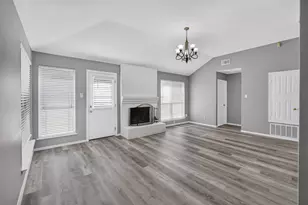 6318 Brookcrest Dr, Arlington, TX 76018 - Photo 8
