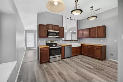 6318 Brookcrest Drive, Arlington, TX 76018 - Photo 12
