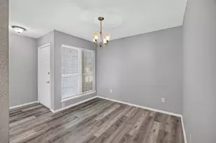 6318 Brookcrest Dr, Arlington, TX 76018 - Photo 2