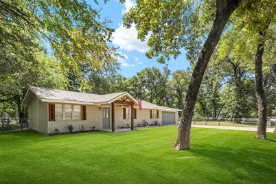 110 Meadowood Road, Enchanted Oaks, TX 75156 - Photo 2