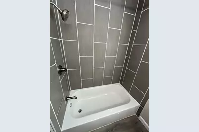 829 SW 5th Street, Grand Prairie, TX 75051 - Photo 8
