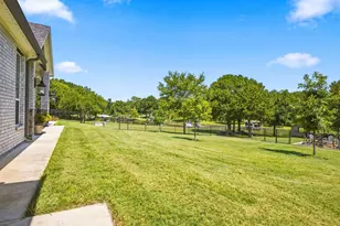 215 Tonkawa Trail, Corsicana, TX 75109 - Photo 36