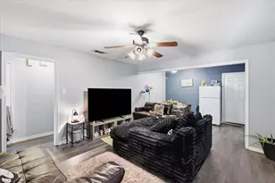 921 Baldwin St, Denton, TX 76205 - Photo 6