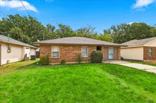 921 Baldwin St, Denton, TX 76205 - Photo 2