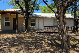 135 Giant Cedar Dr, Whitney, TX 76692 - Photo 1