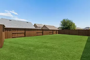 1812 Leo Dr, Van Alstyne, TX 75495 - Photo 32